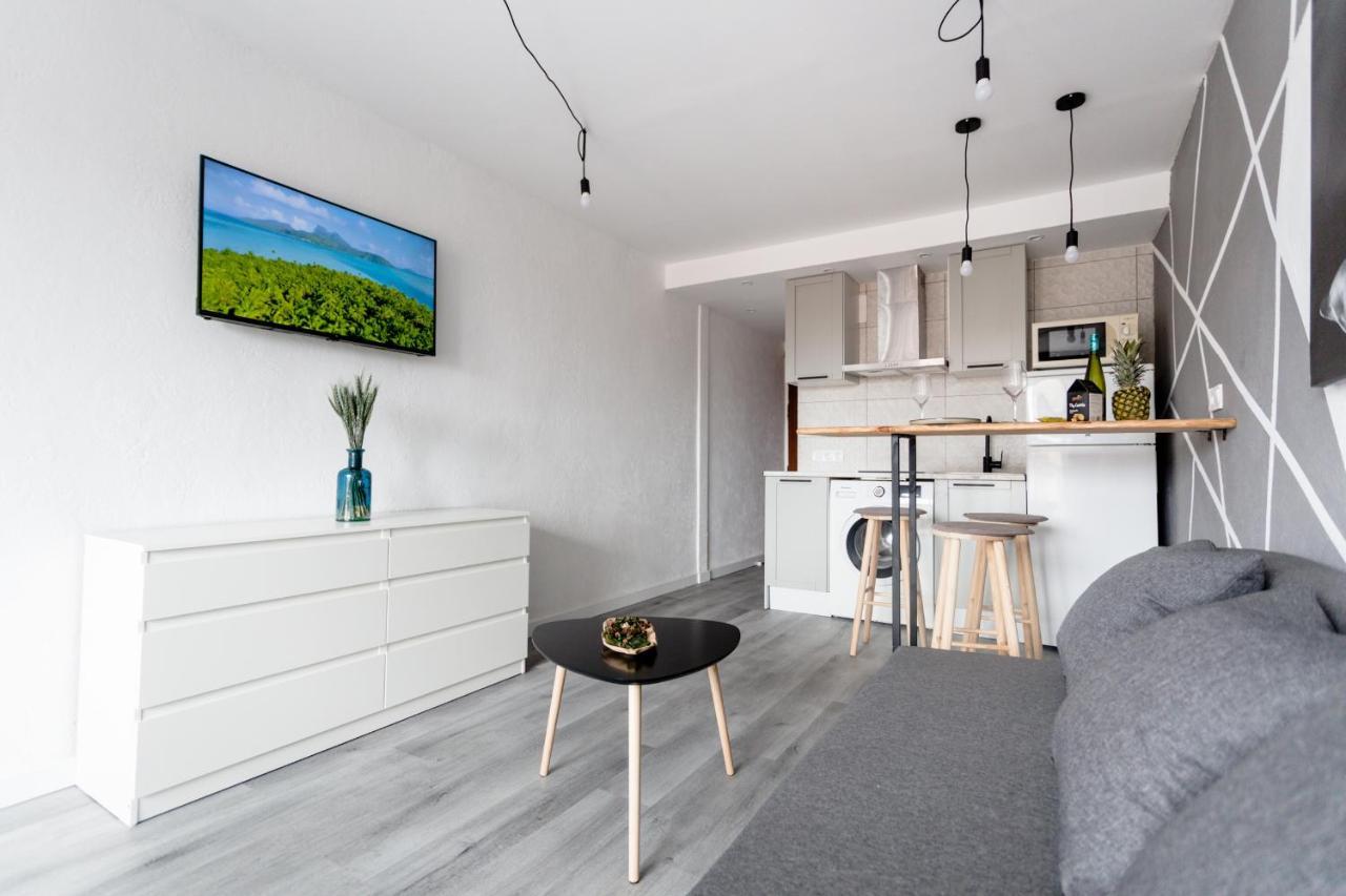 Modern Studio With See And City View Бенидорм Экстерьер фото